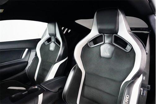 2021 Ford Shelby GT500 Base