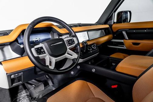 2024 Land Rover Defender 90 P400 X-Dynamic SE