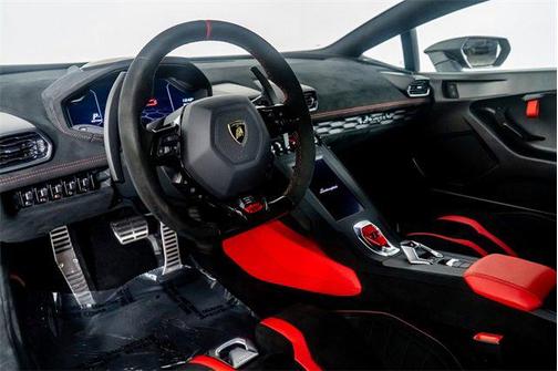 2022 Lamborghini Huracan STO Coupe