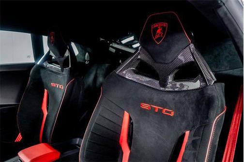 2022 Lamborghini Huracan STO Coupe