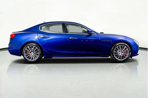 2022 Maserati Ghibli Modena