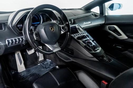 2015 Lamborghini Aventador LP700-4