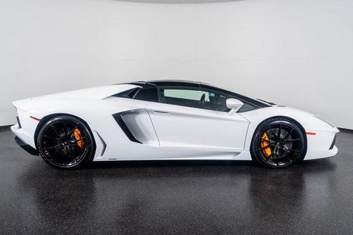 2015 Lamborghini Aventador LP700-4