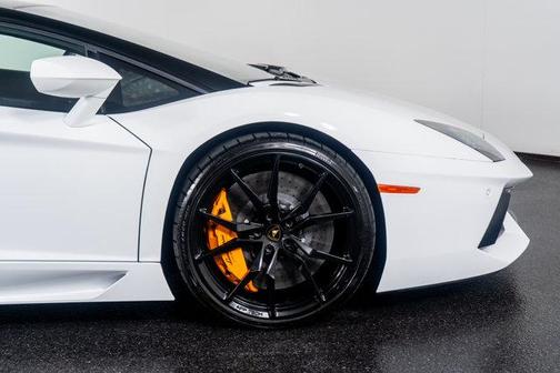 2015 Lamborghini Aventador LP700-4