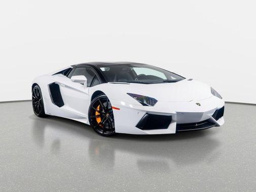 2015 Lamborghini Aventador LP700-4