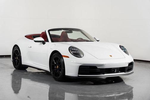 2025 Porsche 911 Carrera