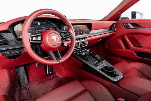 2025 Porsche 911 Carrera