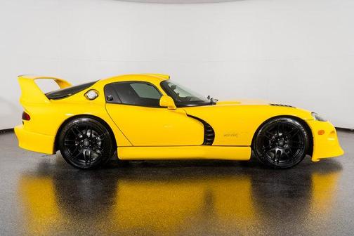 2001 Dodge Viper GTS