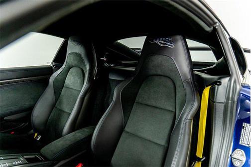 2023 Porsche 718 Cayman GT4 RS