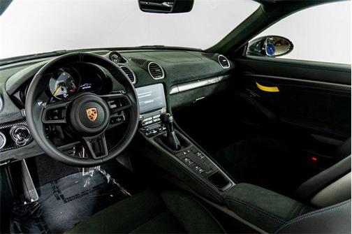 2023 Porsche 718 Cayman GT4 RS