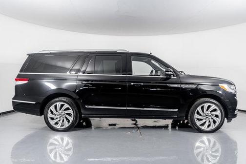 2022 Lincoln Navigator Reserve