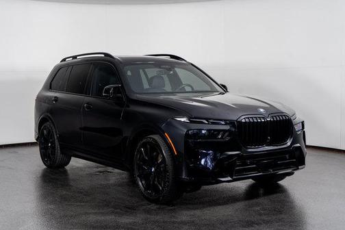 2024 BMW X7 M60i