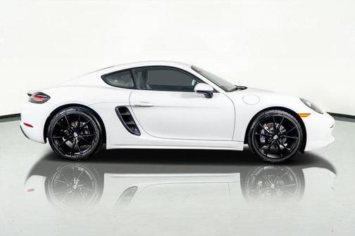 2018 Porsche 718 Cayman Base