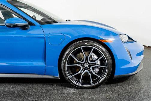 2023 Porsche Taycan Base