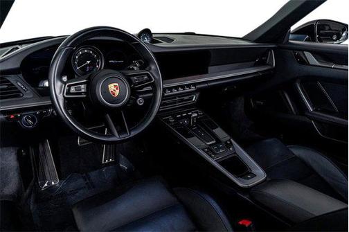 2020 Porsche 911 Carrera 4