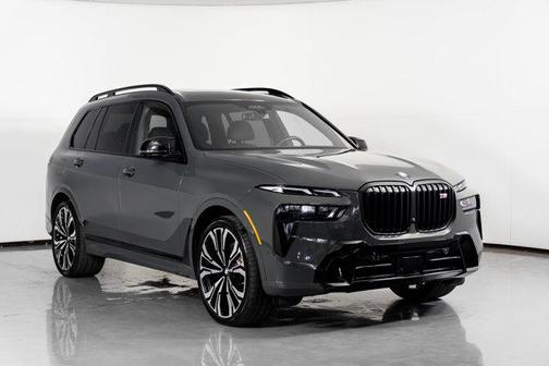 2024 BMW X7 M60i