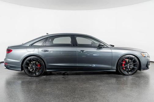 2022 Audi S8 4.0T