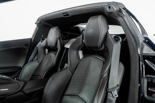 2020 Chevrolet Corvette Stingray w/3LT