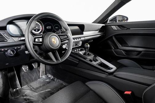 2024 Porsche 911 GT3 w/Touring Package