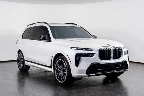2025 BMW X7 M60i