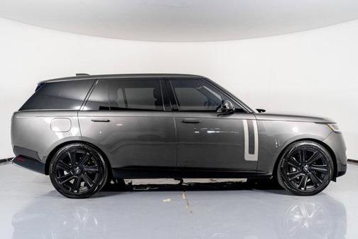 2022 Land Rover Range Rover P400 SE