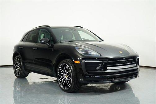 2022 Porsche Macan Base