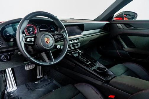 2024 Porsche 911 Carrera GTS