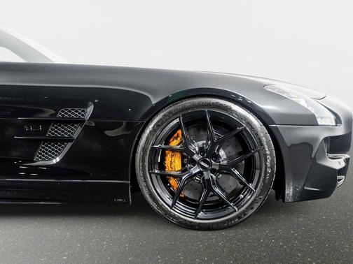 Obsidian Black Metallic 2011 Mercedes-Benz SLS AMG Base