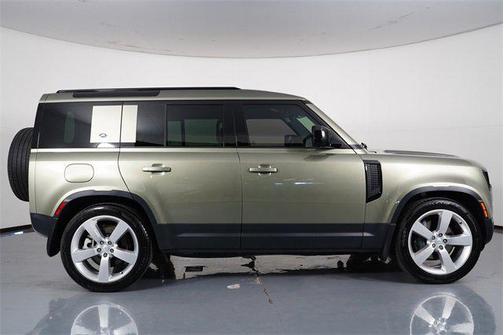 2024 Land Rover Defender 110 P400 S