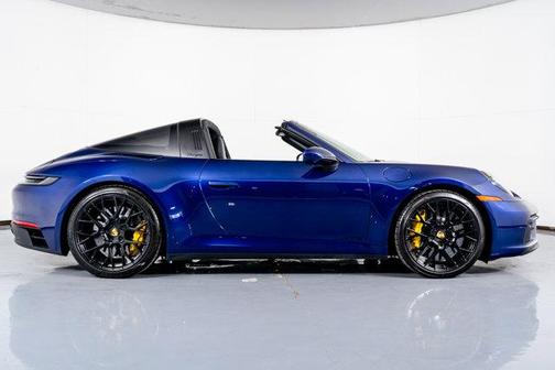 2022 Porsche 911 Targa 4 GTS