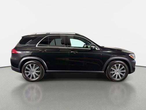 Black 2026 Mercedes-Benz GLE 350 4MATIC