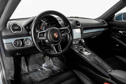 2017 Porsche 718 Cayman Base