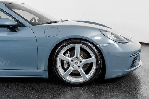 2017 Porsche 718 Cayman Base