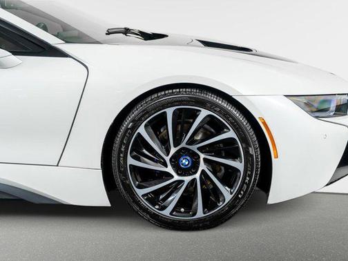 2015 BMW i8 Base