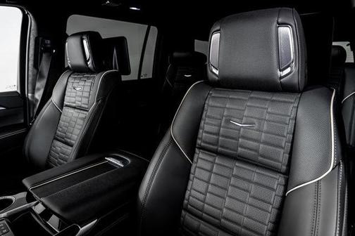 2025 Cadillac Escalade ESV Sport Platinum