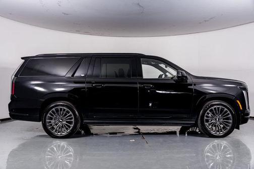 2025 Cadillac Escalade ESV Sport Platinum