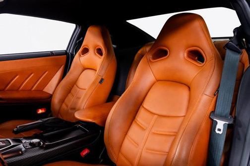 2021 Nissan GT-R Premium Dual-clutch 6-Speed Transmission