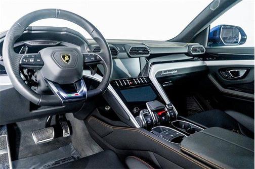 2019 Lamborghini Urus Base
