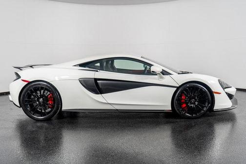 2017 McLaren 570S Base
