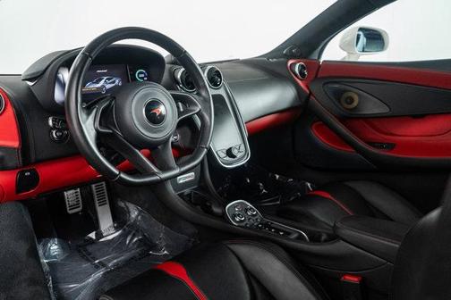 2017 McLaren 570S Base