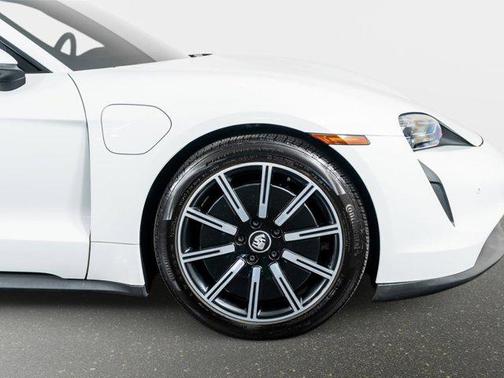 2021 Porsche Taycan Base
