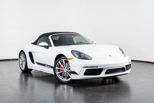 2024 Porsche 718 Boxster S