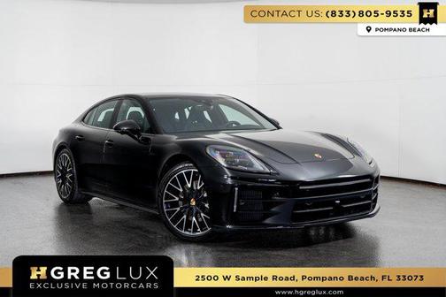 2025 Porsche Panamera 4