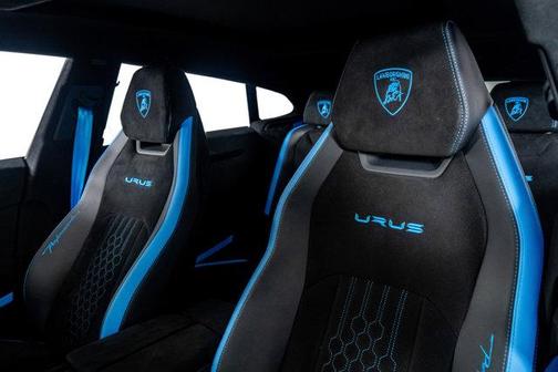 2024 Lamborghini Urus Performante