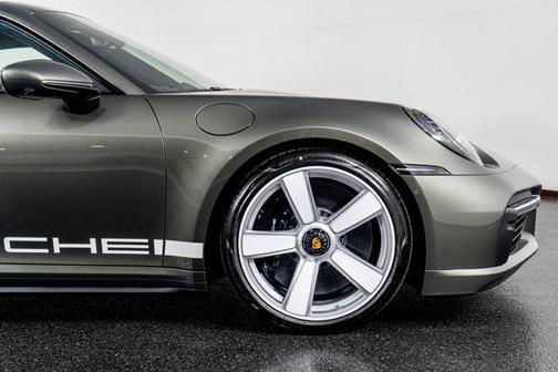 2025 Porsche 911 Turbo
