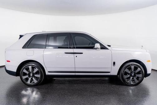 2023 Rolls-Royce Cullinan 