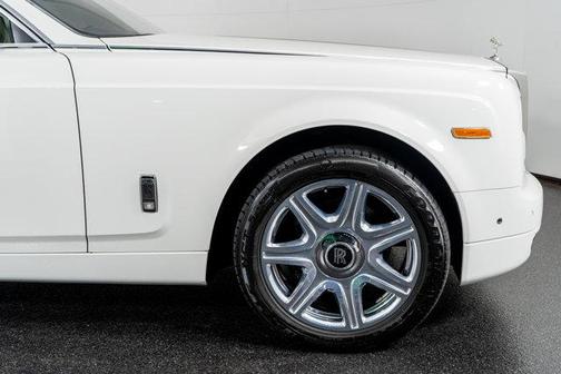 2016 Rolls-Royce Phantom Sedan