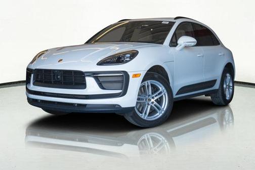 2022 Porsche Macan Base