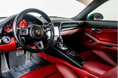 2018 Porsche 911 Carrera S