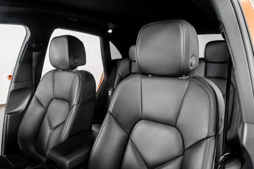 2024 Porsche Macan T